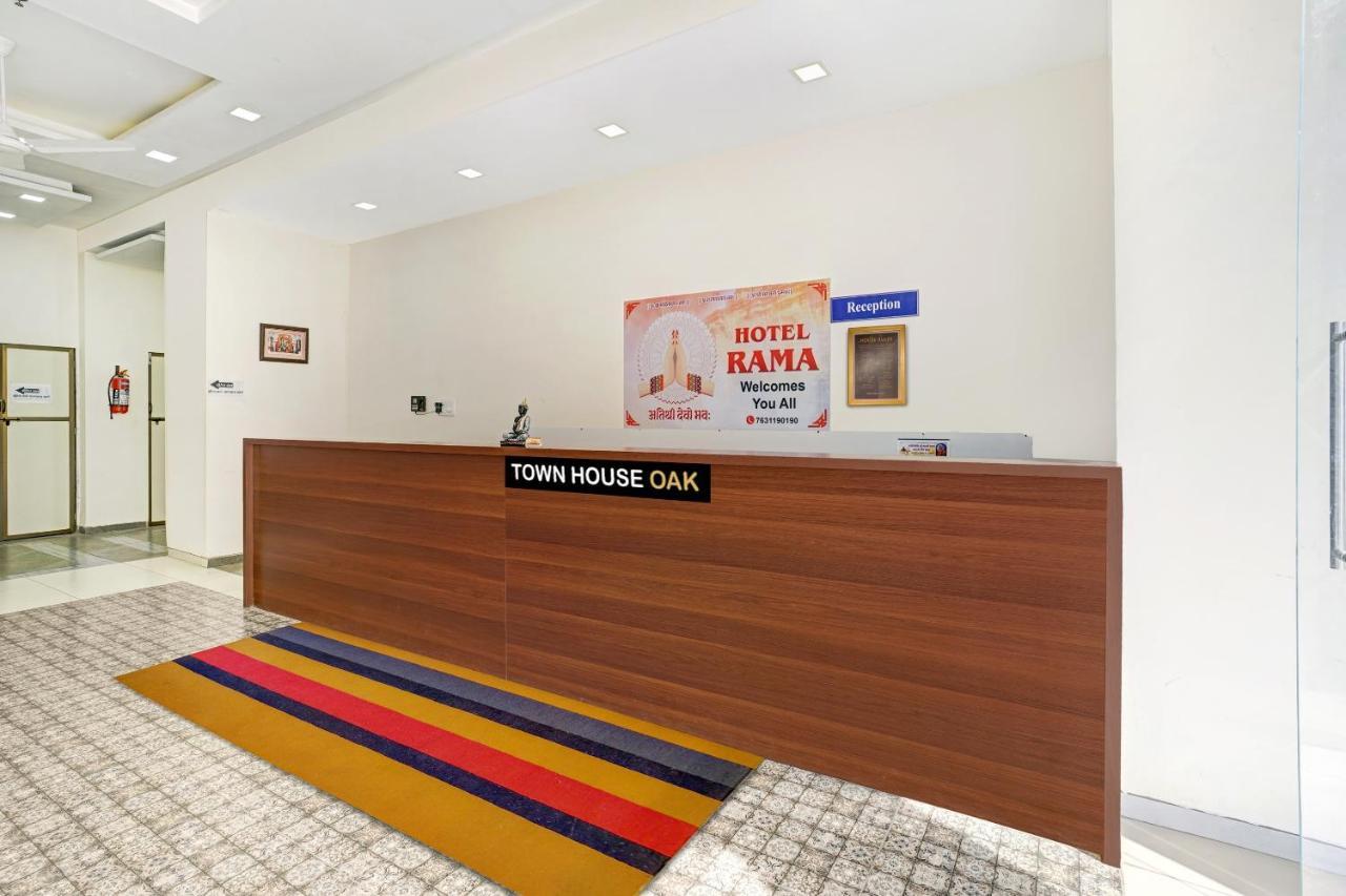 Townhouse Oak Hotel Rama Nashik Exterior photo